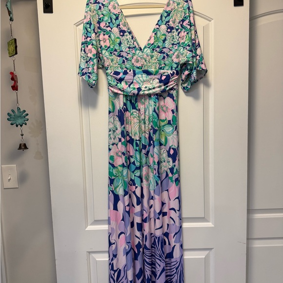 Lilly Pulitzer Dresses & Skirts - Lilly Pulitzer Multicolor Floral Dress